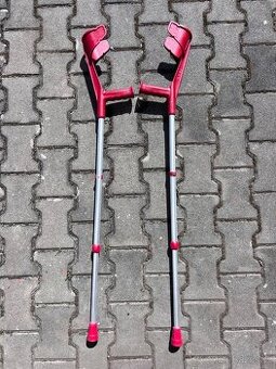 Francouzské zdravotní berle jednou použité
