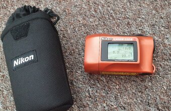 Nikon Laser 550AS dálkoměr