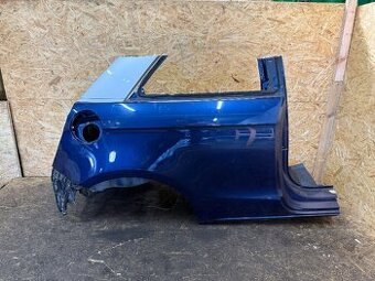 ZADNÍ PRAVÁ BOČNICE AUDI A1 TŘÍ DVEŘOVÉ