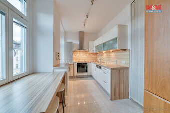 Prodej bytu 3+1, 92 m², Mariánské Lázně, ul. Hlavní třída