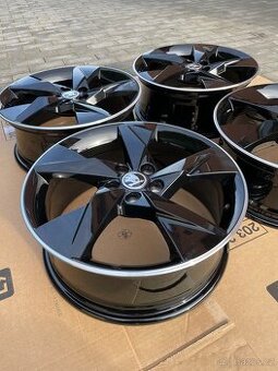 🛞Alu kola Škoda Volans 17” Scala, Kamiq 5x100