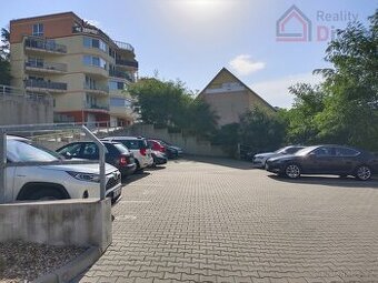 Parkovací stání při ulici Ptácká, Mladá Boleslav - 1