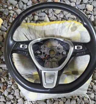 Multifunkcni volant s airbagem Golf 7