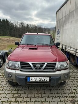 Nissan Patrol Y61