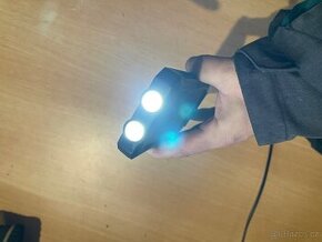 Powerbanka 10000mAh se solárním dobíjením a svítilnou