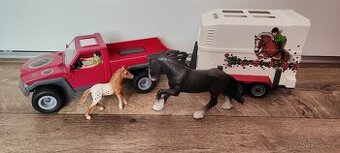 Schleich pick up s řidičem a 2ks koně