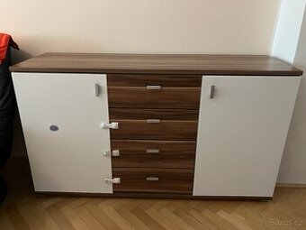 Komoda do obýváku Š 150 x H 46 x V 85cm REZERVOVANO