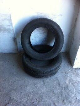 Letni pneu 195/65R15