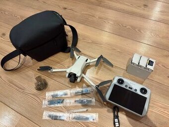 DJI Mini 3 Fly More Combo