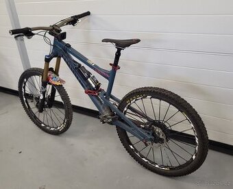 Prodám Camnyon Torque EX Vertride