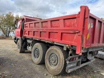 Tatra 815