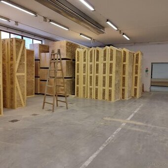 S-CORE™ slaměné stavební panely — >1000 m² skladem, doprava