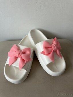 Nazouváky s mašlemi