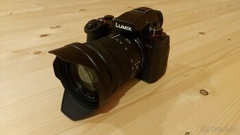 PANASONIC Lumix DC-S5 II s objektivem 20-60mm - ZÁNOVNÍ