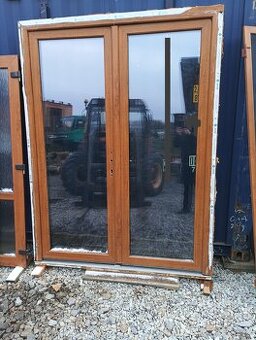 Dvoukřídlé dveře trojsklo Veka