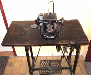 Kožešnický šicí stroj