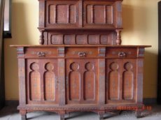 starožitny nábytek