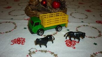 MATCHBOX SF CATTLE TRRUCK NO71 + BÝČKOVÉ NEHRANÝ