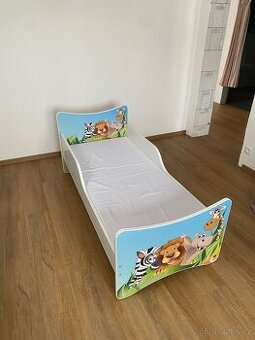 Dětská postel s matrací 160x70