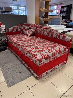 Prodám rohovou čalouněniu postel 90x200cm - 1
