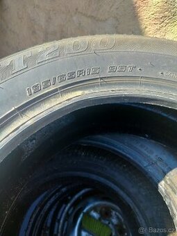 Prodám pneu 195/6R15 zimní