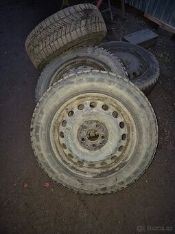 Celoroční zátěžové pneumatiky mercedes vito