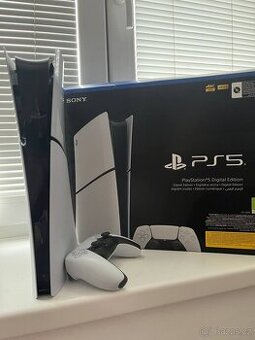 PLAYSTATION 5 SLIM V ZÁRUCE DO 12/2027 A KRABICI