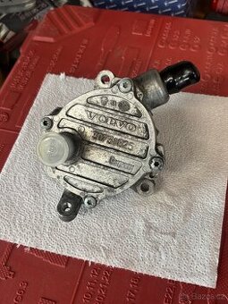 Volvo vakuová pumpa D5