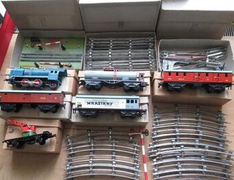 0 železnice - Merkur sestava - vláčky , mašinky