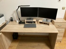 Kancelářské stoly