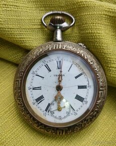 staré kapesní hodinky URANIA