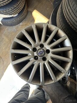 Volvo R17 - 1