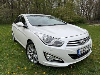 Prodám Hyundai I40 2.0 GDI 130kw sedan r.v.2012