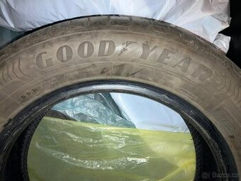 Letní pneu Goodyear Efficient Grip Perf. 185/65 R15 88H
