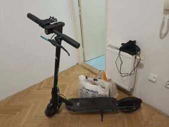 Elektrická koloběžka Lamax s11600