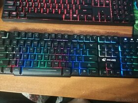Set bezdrátové klávesnice a myši + podložka - 1