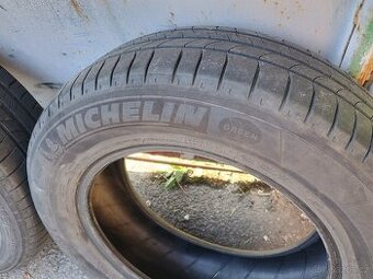Michelin 185/65 R15 - 1