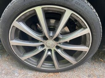 Al.kola 18 rozteč 5x112 + pneu 225/40 18