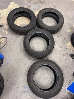 Zatezove gumy Michelin R17C