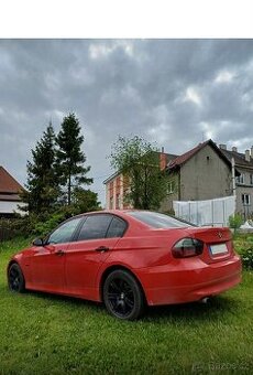 BMW E90 320i