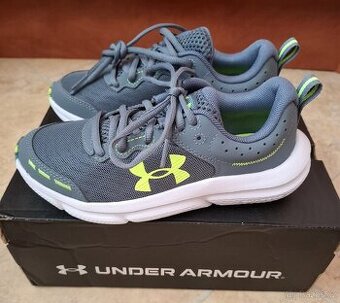 Dětské boty Under Armour vel.35,5 .