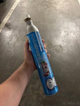 Sodastream Bombička šroubovací + Plyn CO2