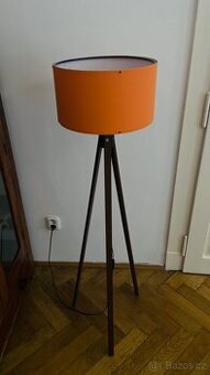 Stojací lampa - oranžová
