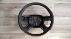Volant Audi 4 ramínko dekor dřeva.