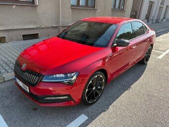 Škoda Superb iV Sportline, plug-in hybrid,top stav