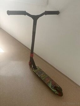 koloběžka OXELO MF1.8+ Decathlon