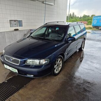 volvo v 70