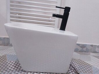 Bidet - 1