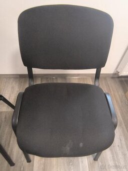 Čalouněné konferenční židle