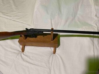 Historická Flobert. 6.mm s dlouhou nábojovou komorou.